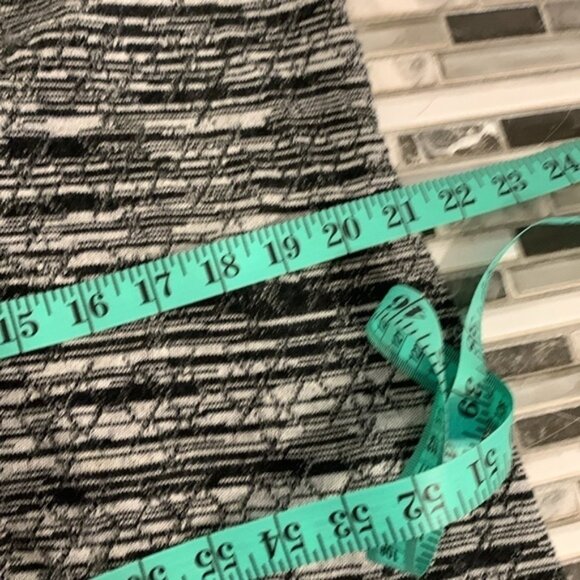 Belldini Black And White Knit Open Cardigan - Picture 6 of 7